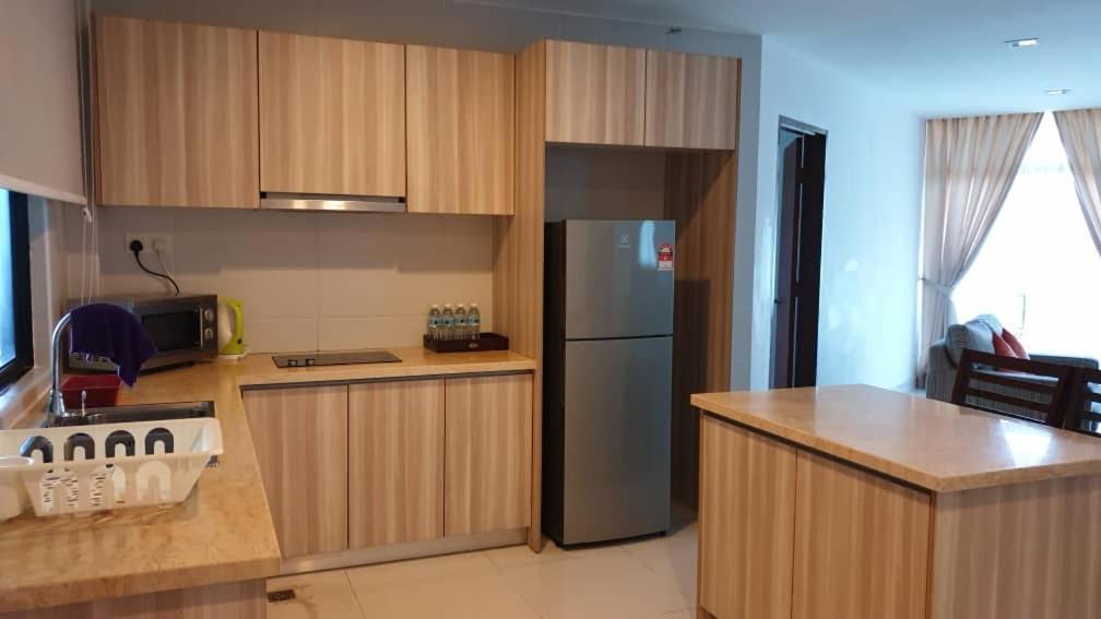 Samsuria Beach Apartment Resort Чератинг Экстерьер фото