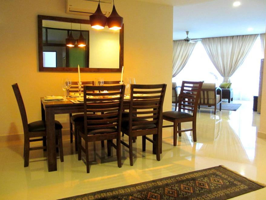 Samsuria Beach Apartment Resort Чератинг Экстерьер фото