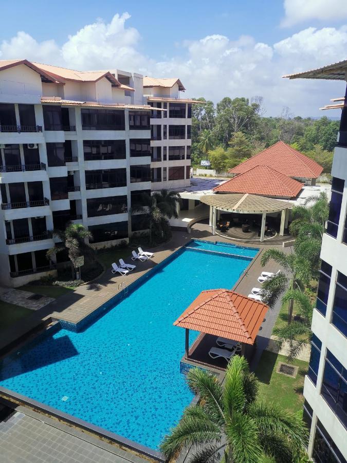 Samsuria Beach Apartment Resort Чератинг Экстерьер фото